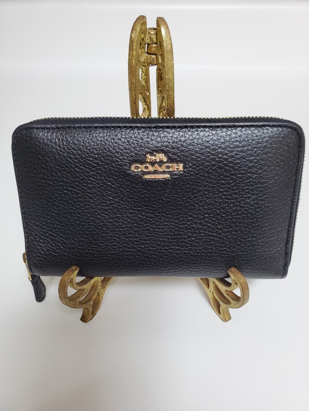 Coach Medium ID Zip Wallet in Black Pebble Leather (C4124) EUC Authentic
